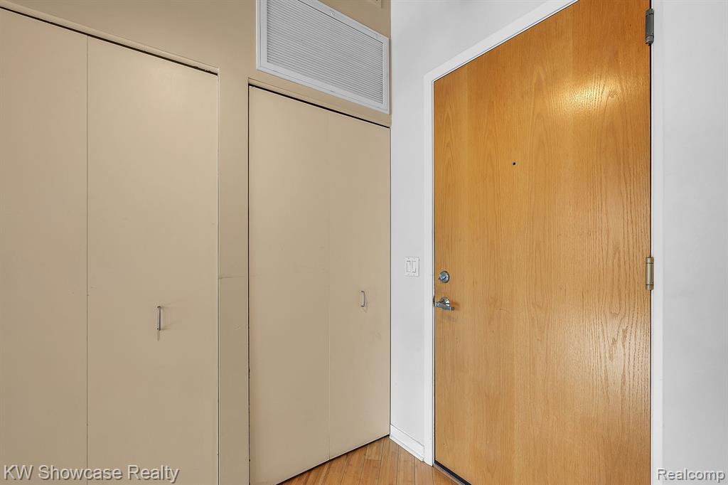 315 2ND Street, 213, Ann Arbor, MI 48103 — Photo 4