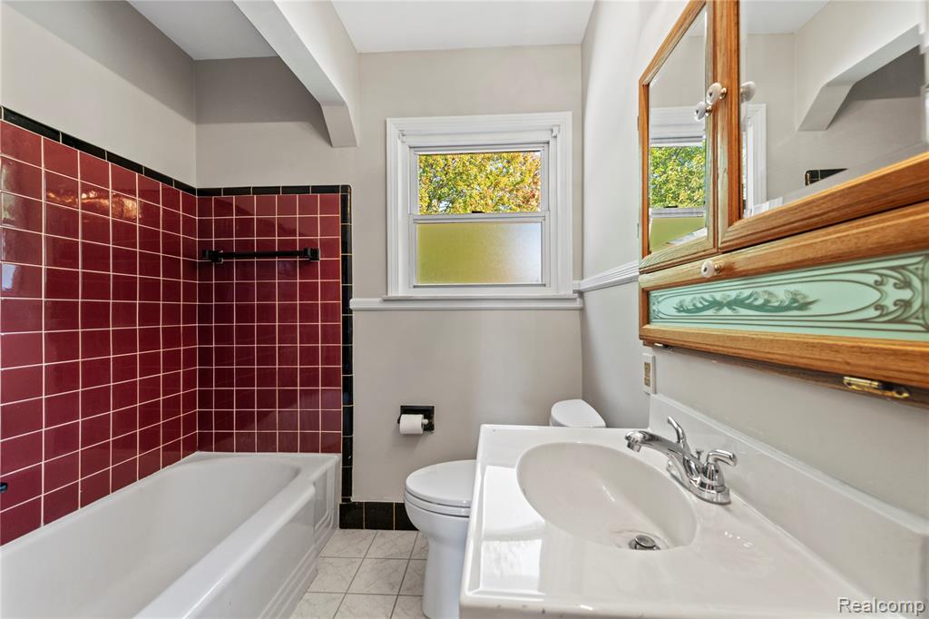 627 Symes Avenue, Royal Oak, MI 48067 — Photo 13