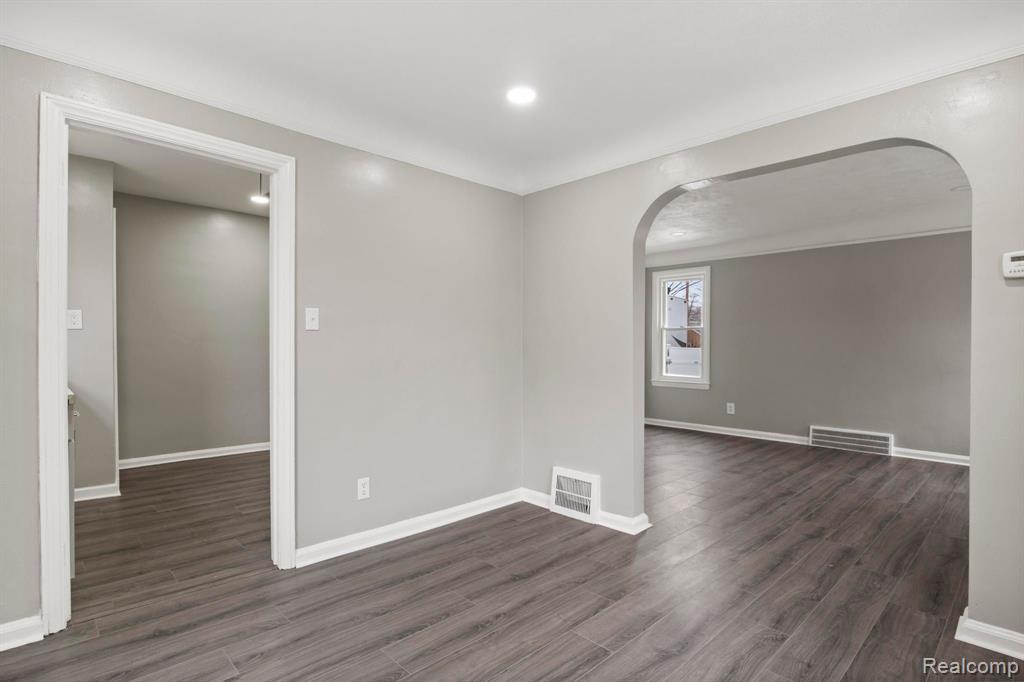 8131 COYLE Street, Detroit, MI 48228 — Photo 9