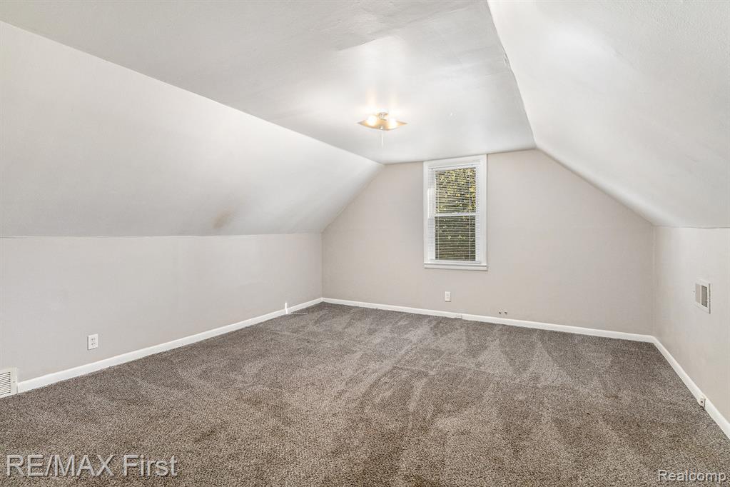 5584 Toepfer Road, Warren, MI 48091 — Photo 17