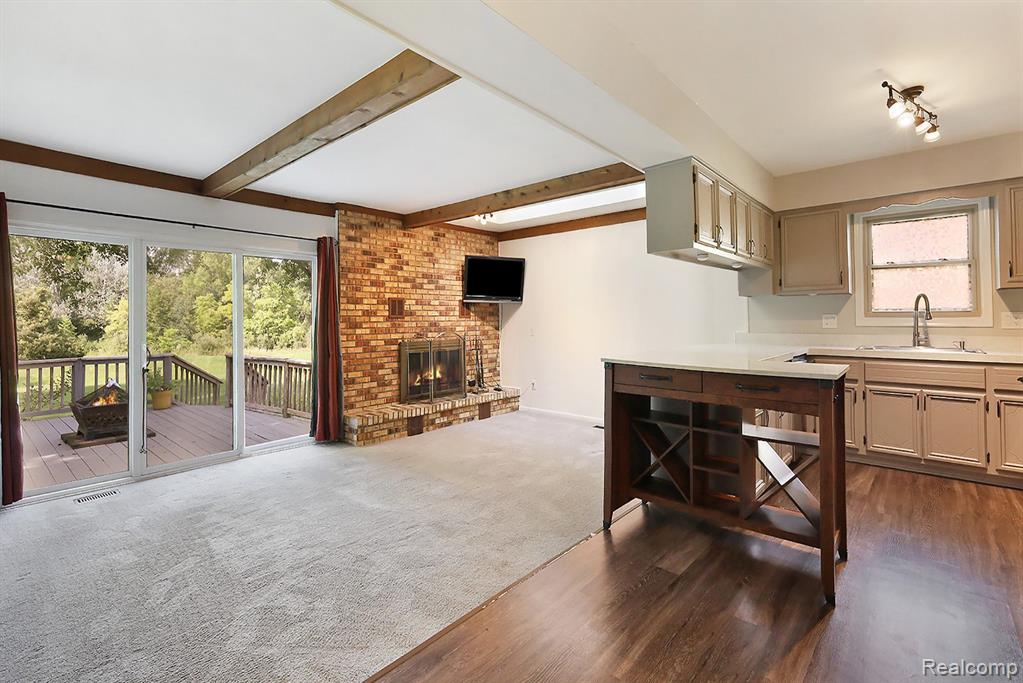 5392 Orchard Crest Drive, Troy, MI 48085 — Photo 11
