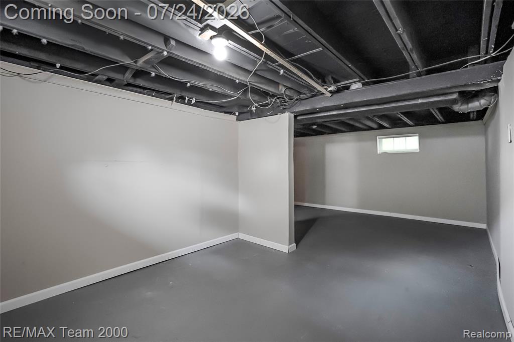 19615 Eastwood Drive, Harper Woods, MI 48225 — Photo 41