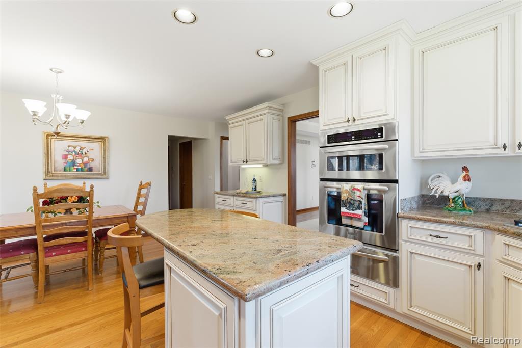 5306 Hidden Pines Court, Brighton, MI 48116 — Photo 19