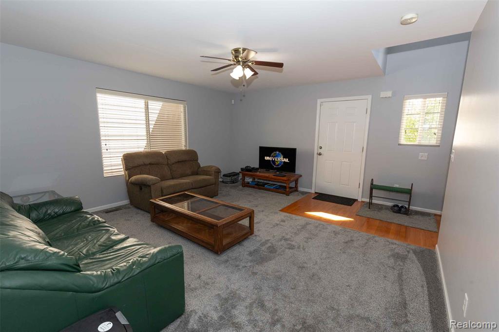 5058 Clintonville Pines Drive, Clarkston, MI — Photo 4
