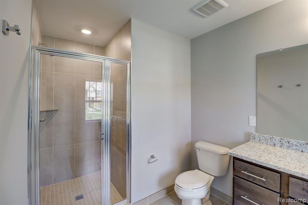 25503 GRANDVIEW Lane, 26, Novi, MI — Photo 34