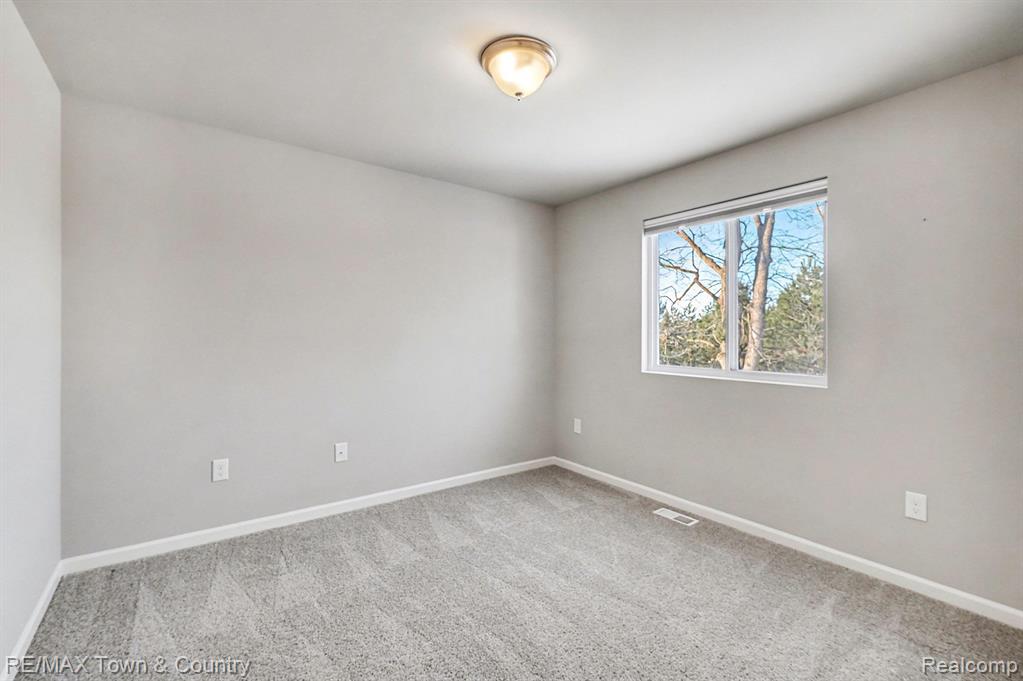 3181 Coventry Court, Flushing, MI 48433 — Photo 17
