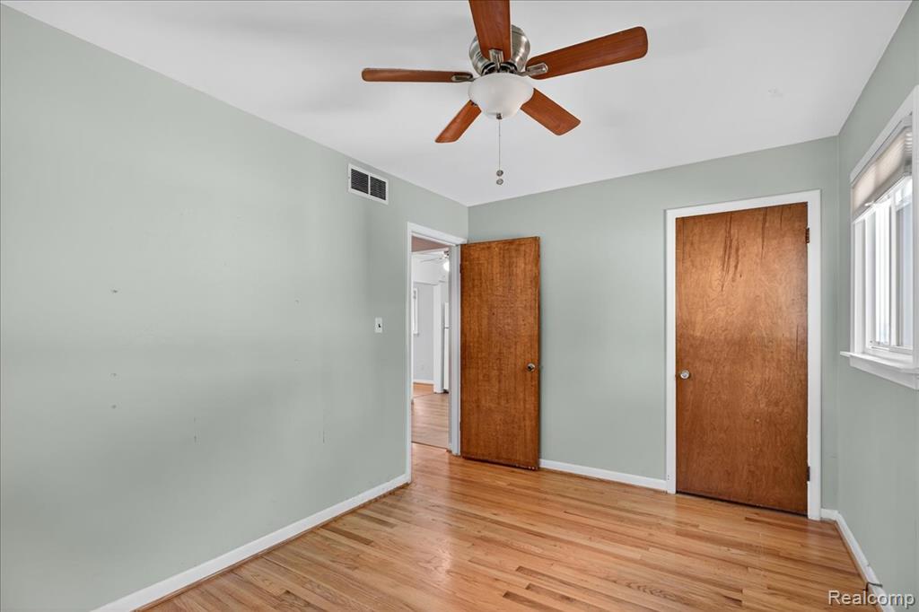 731 1st Avenue, Pontiac, MI 48340 — Photo 16