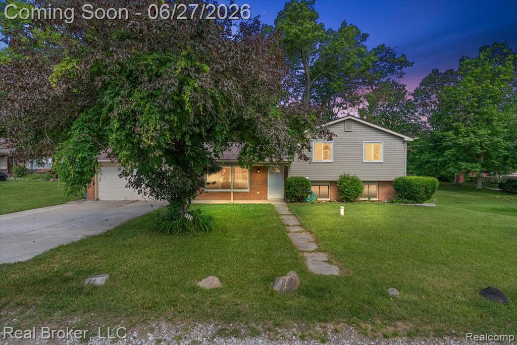 8320 Hillpoint Drive, Brighton, MI 48116 — front exterior