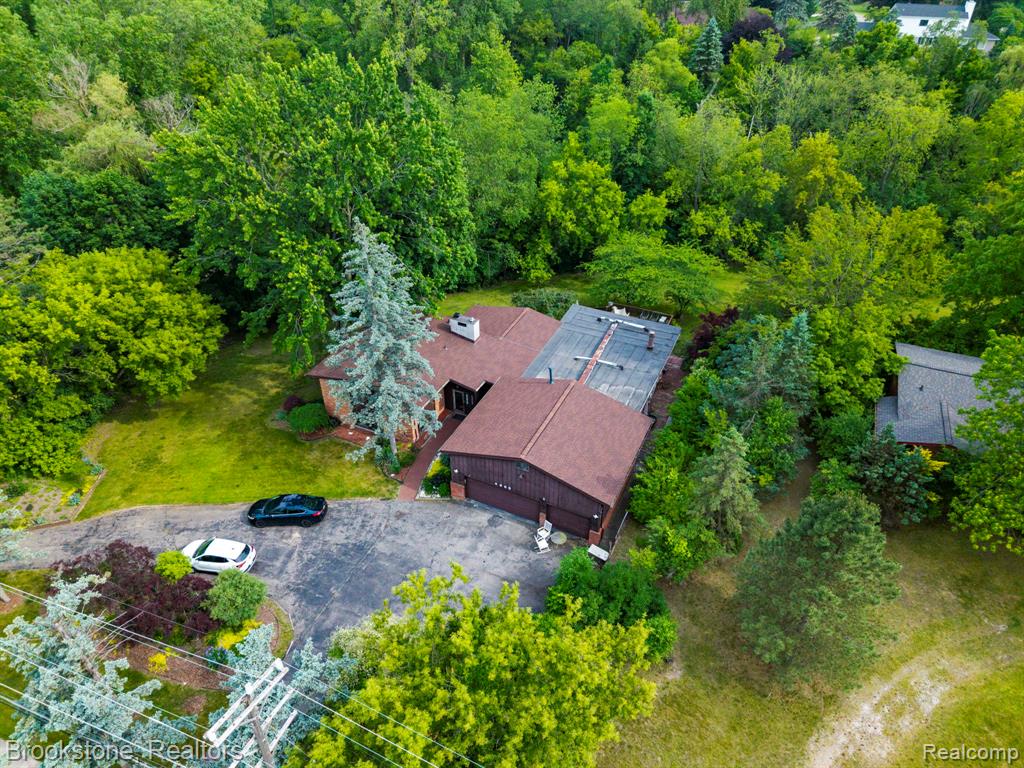 4665 W Maple Road, Bloomfield Hills, MI 48301 — Photo 8