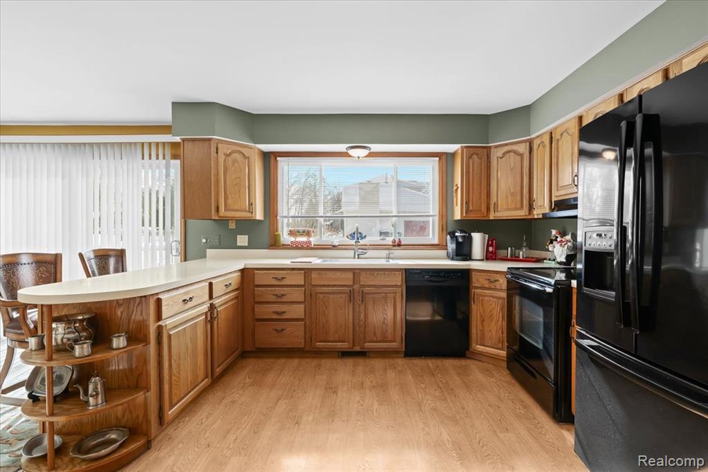 9112 Meadowdale Drive, Brighton, MI 48114 — Photo 20
