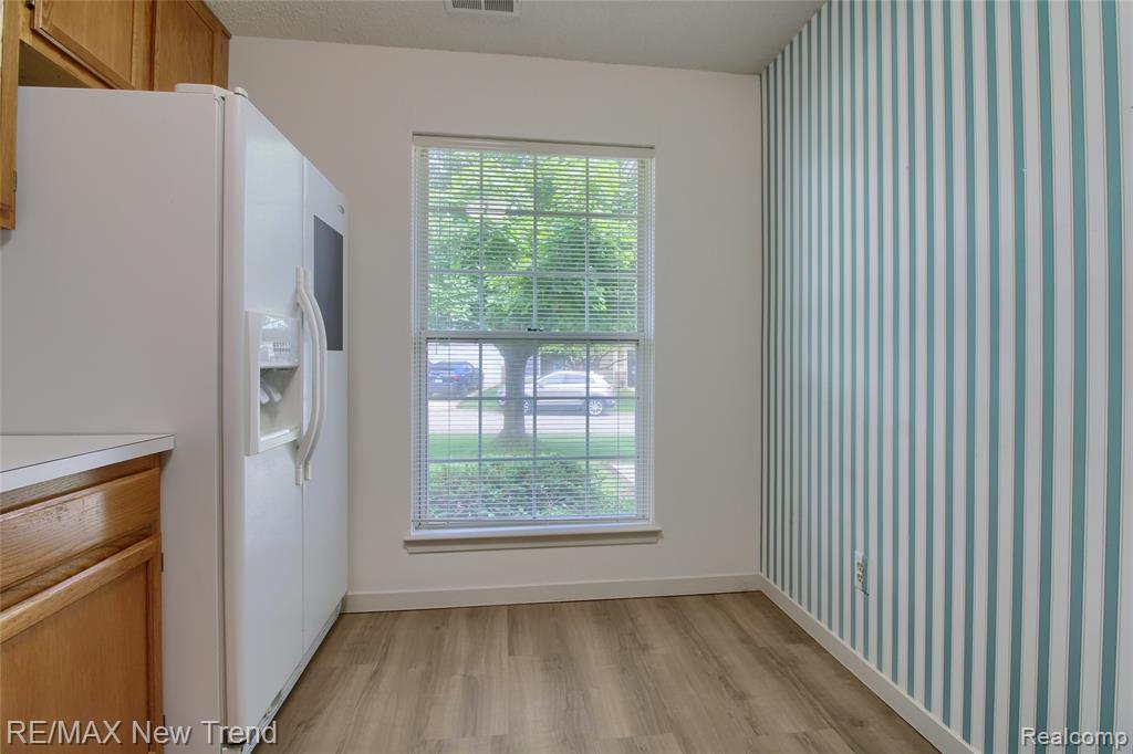 41404 BELDEN Circle, Novi, MI — Photo 12