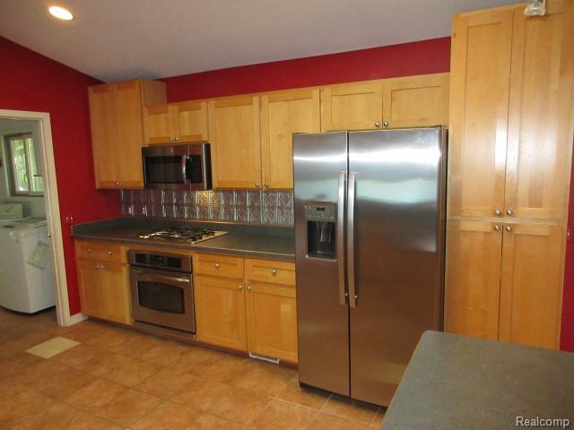 4870 LAKEVIEW Boulevard, Clarkston, MI 48348 — Photo 18