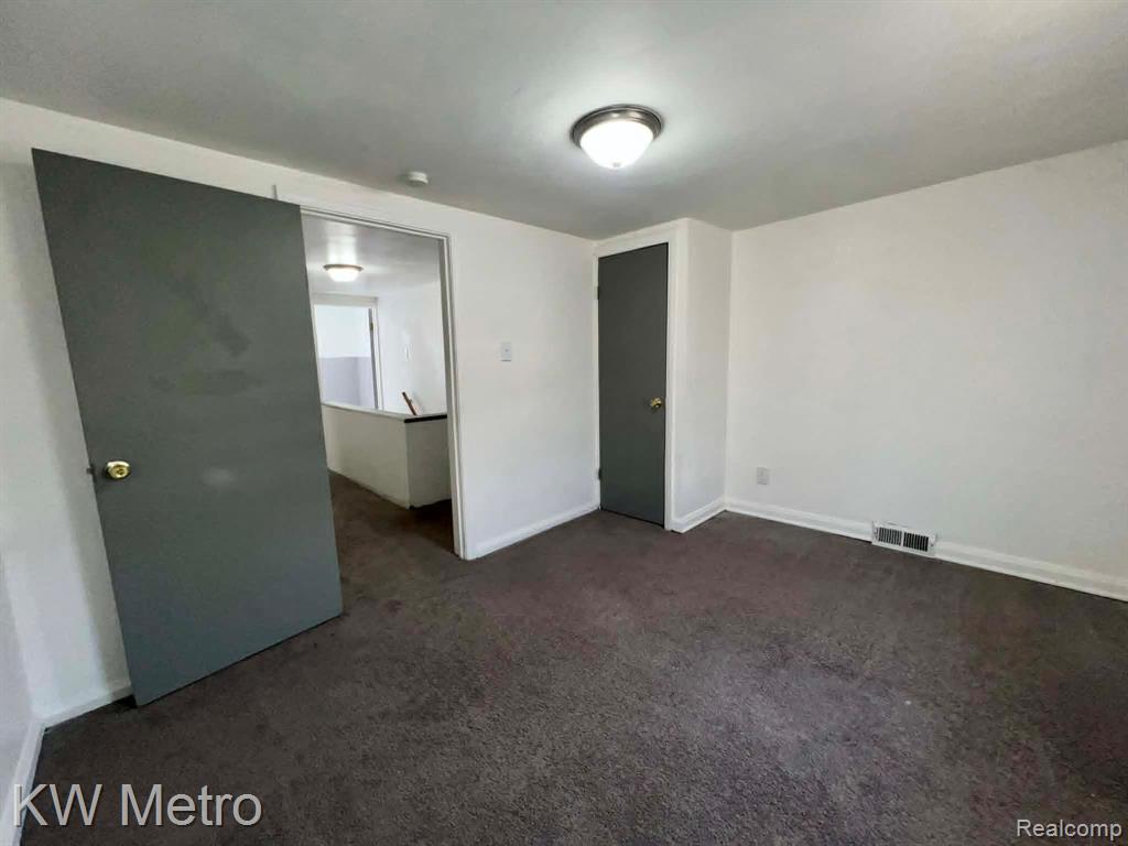 8121 Cloverdale Avenue, Ferndale, MI 48220 — Photo 20