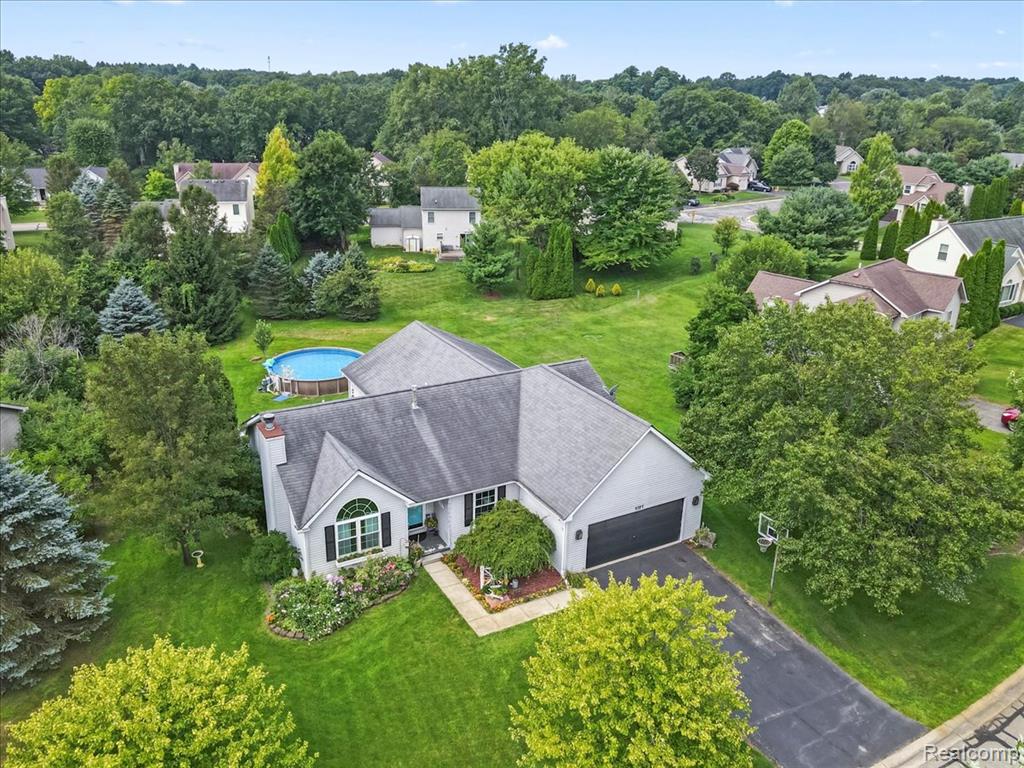 9327 Huron Park Drive, Brighton, MI 48116 — Photo 50