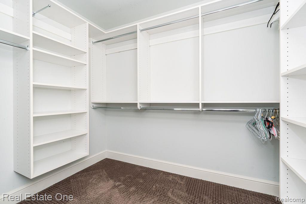 611 Wellington Circle, Rochester Hills, MI 48309 — Photo 57