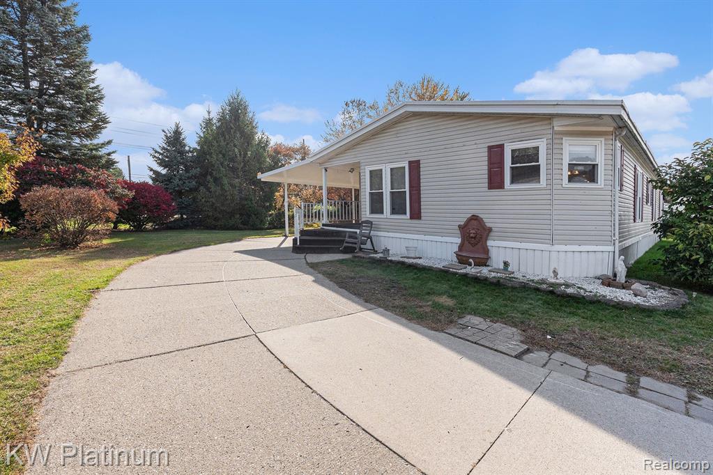 49107 CRANBERRY, Shelby, MI 48315 — Photo 28