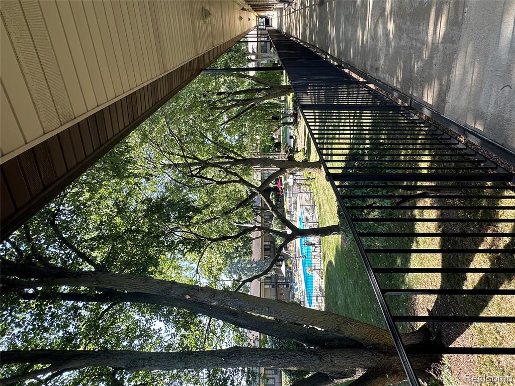 995 N Cass Lake Road, 229, Waterford, MI 48328 — Photo 13