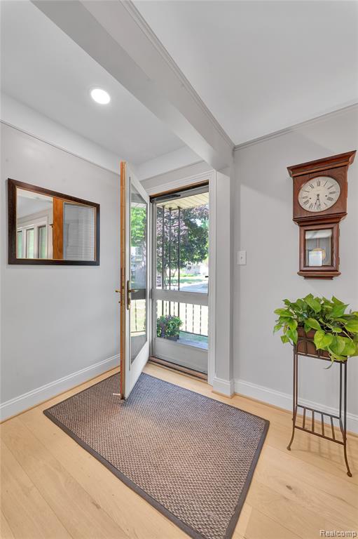 549 S Bywood Avenue, Clawson, MI — Photo 4