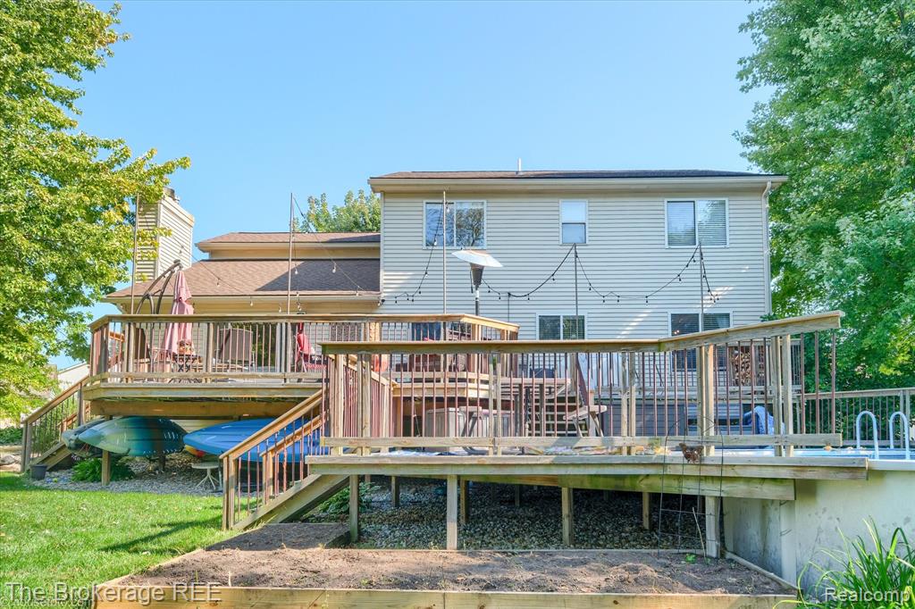 8380 Hunt Club Court, Grand Blanc, MI 48439 — Photo 11