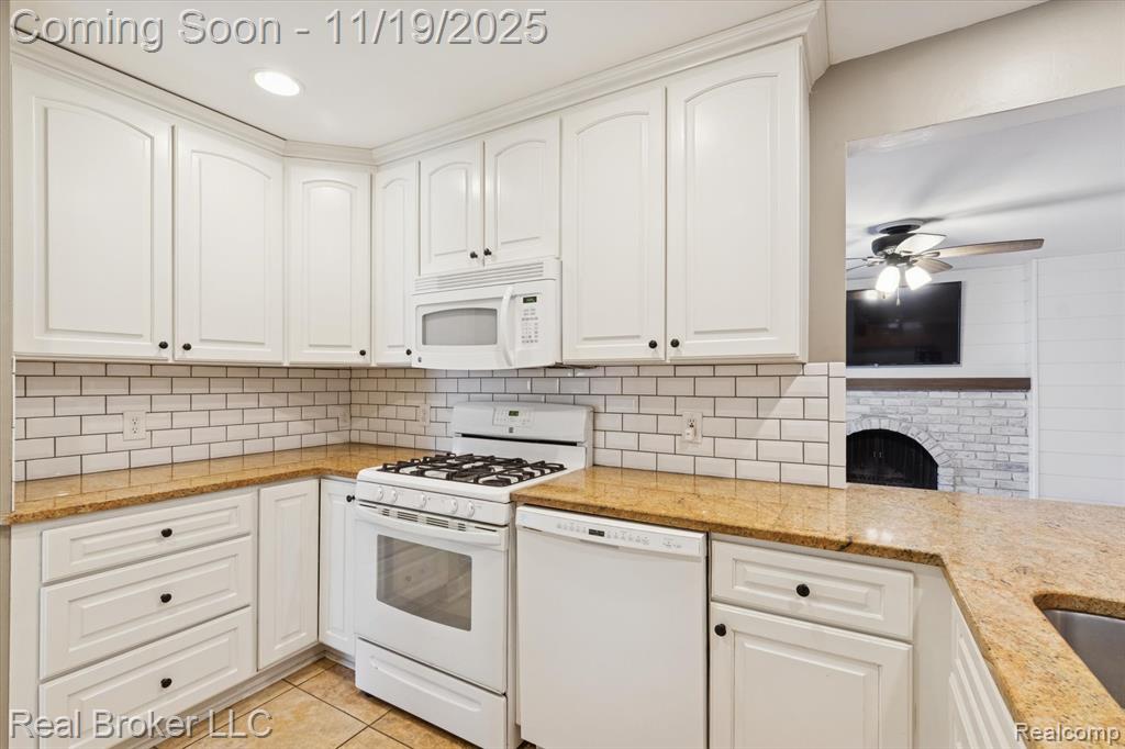 9665 Hilton Road, Brighton, MI 48114 — Photo 16