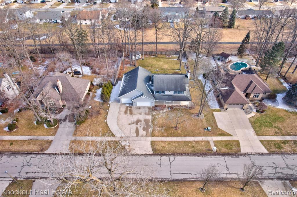 640 Timberwood Lane, Saginaw, MI 48609 — Photo 73
