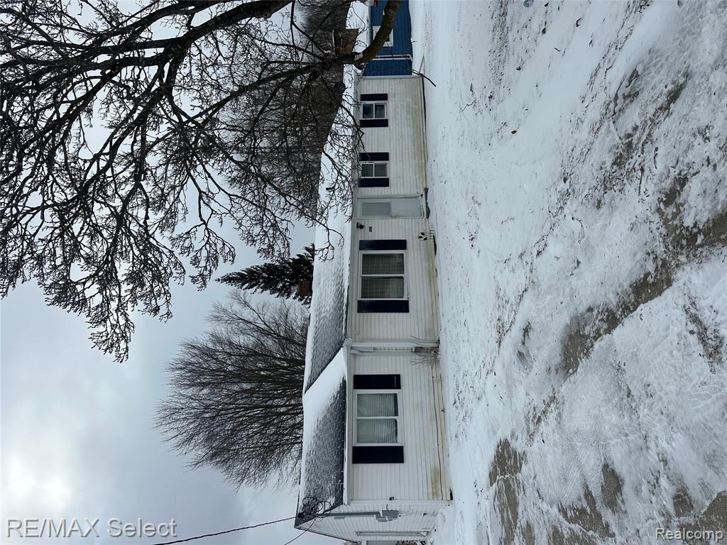 5196 E Frances Road, Mount Morris, MI 48458 — front exterior