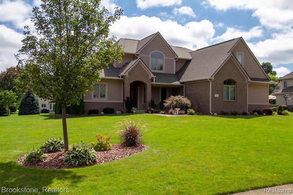 897 MOLDOVIA Drive, White Lake, MI — Photo 2