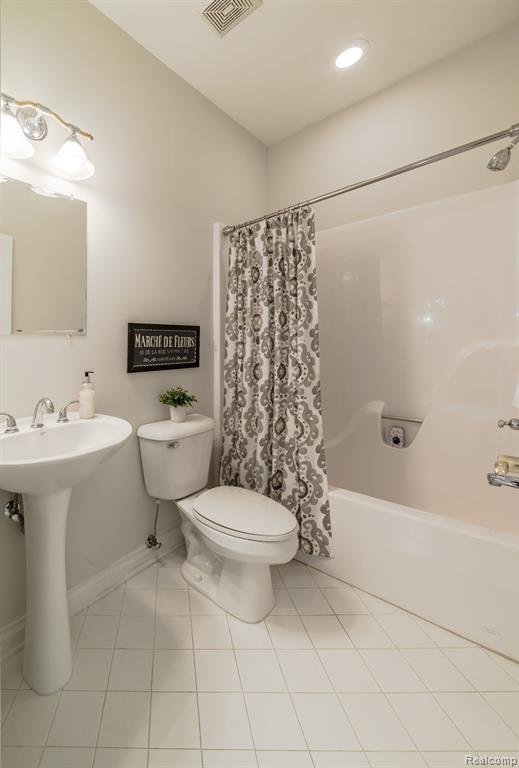 7191 ELDERWOOD Circle, Clarkston, MI — Photo 37