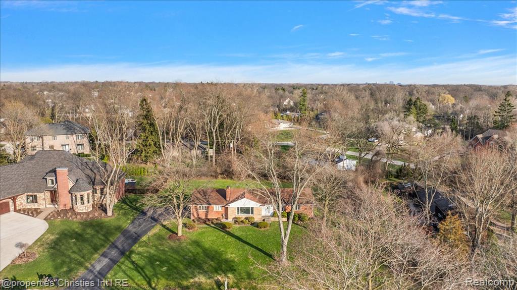 5753 N. Kilbrennan Road, Bloomfield, MI 48301 — Photo 5