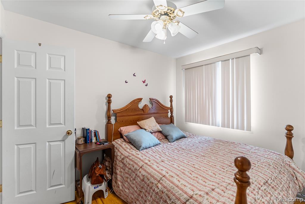 4480 Cherrytree Lane, Flint, MI 48507 — Photo 38