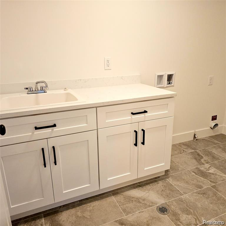 24019 Tullymore Drive, Macomb, MI 48042 — Photo 17