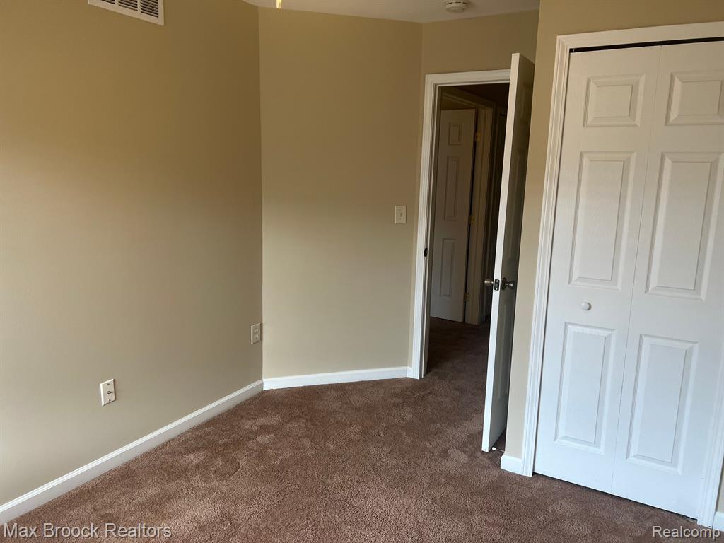 50432 BAY Run S, Chesterfield, MI 48047 — Photo 6