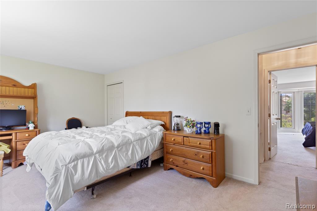 6579 Noble Road, West Bloomfield, MI — Photo 22