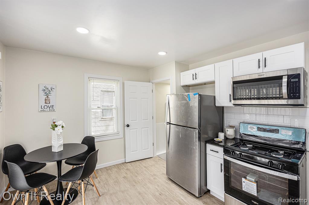 7437 Parkland, Dearborn, MI 48239 — Photo 9