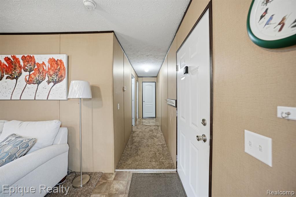 48580 Pineview Drive, Shelby Twp, MI 48317 — Photo 20