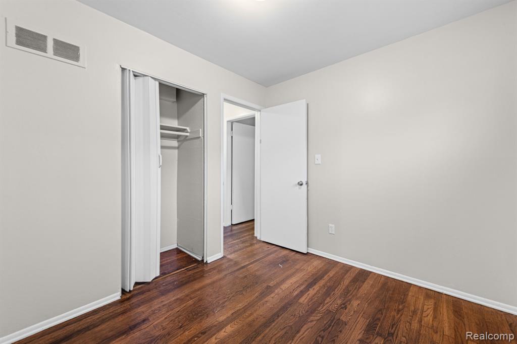 1601 S Bassett Street, Detroit, MI 48217 — Photo 10