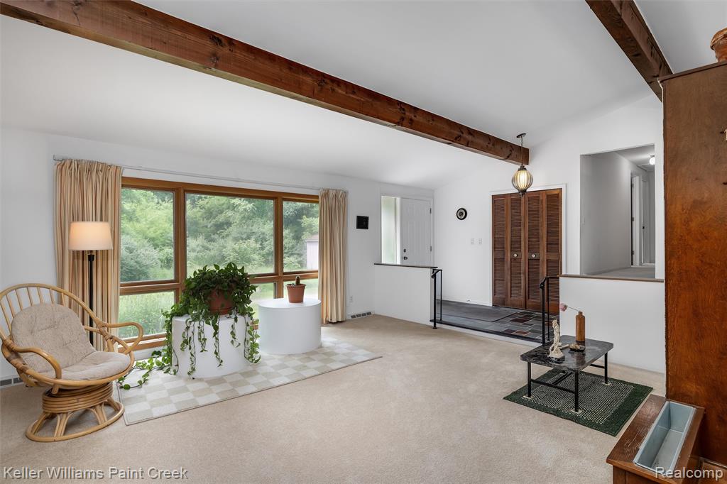 4464 Foxwood Drive, Milford, MI 48380 — Photo 12