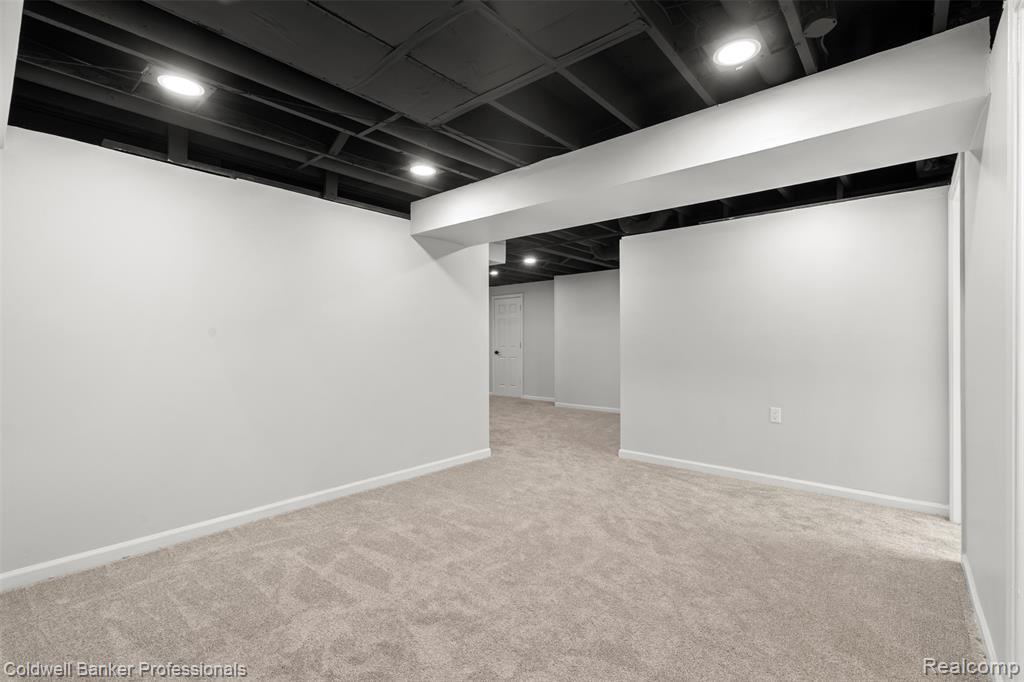 16413 MULBERRY Way, Northville, MI 48168 — Photo 36