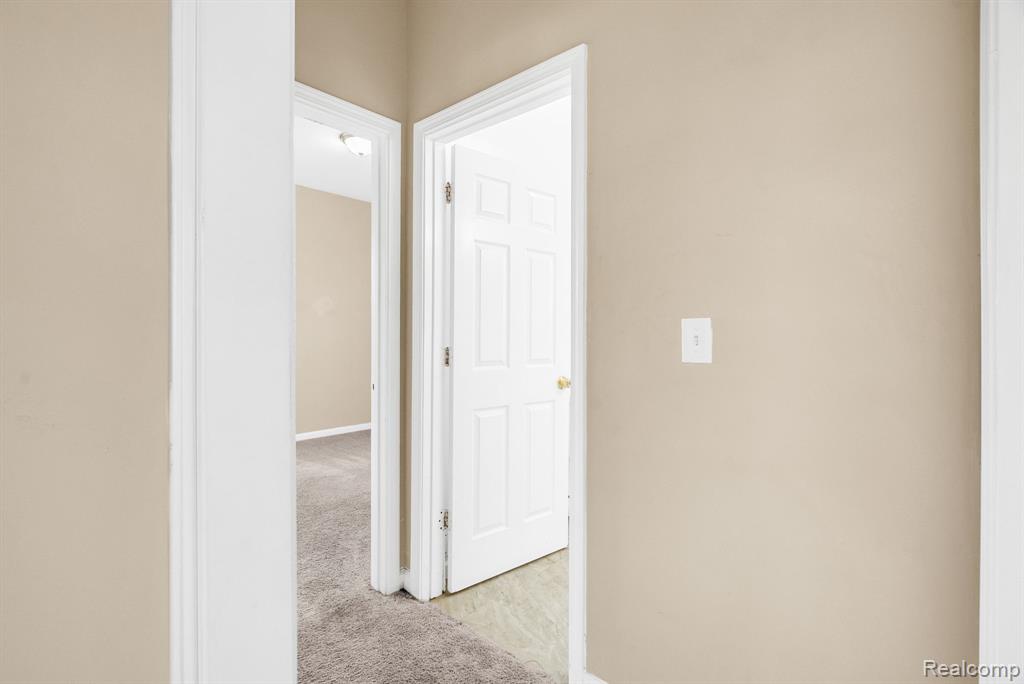 6423 Hazlett Street, Detroit, MI 48210 — Photo 17