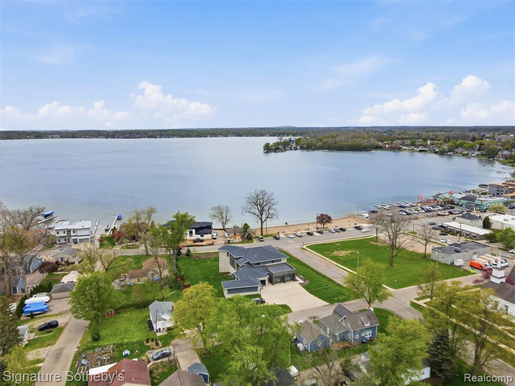 452 Nicolet Street, 6, Walled Lake, MI 48390 — Photo 24