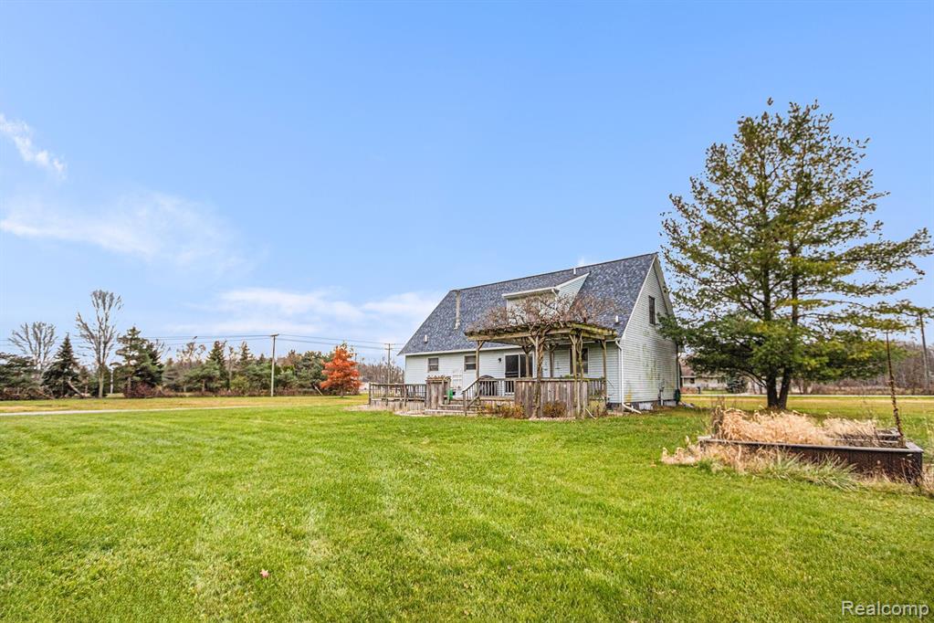 972 COVE Road, Wales, MI — Photo 26