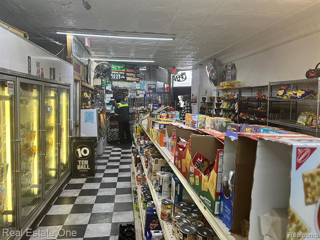 2280 SAINT CLAIR Street - Photo 2