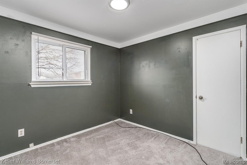788 CLEOPHUS Parkway, Lincoln Park, MI 48146 — Photo 17