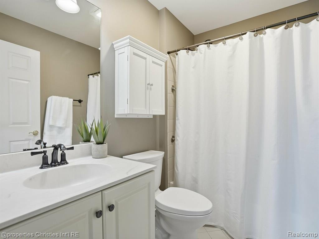 18825 Heather Ridge Drive, Northville, MI 48168 — Photo 39