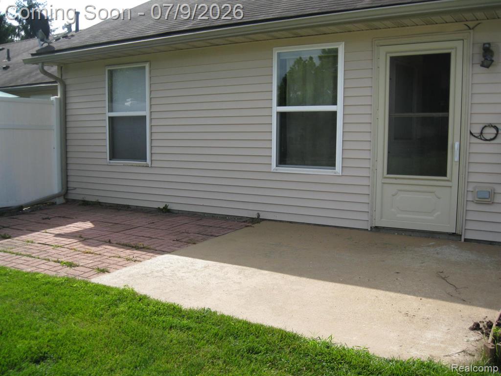 138 Countryside Lane, Highland, MI — Photo 3