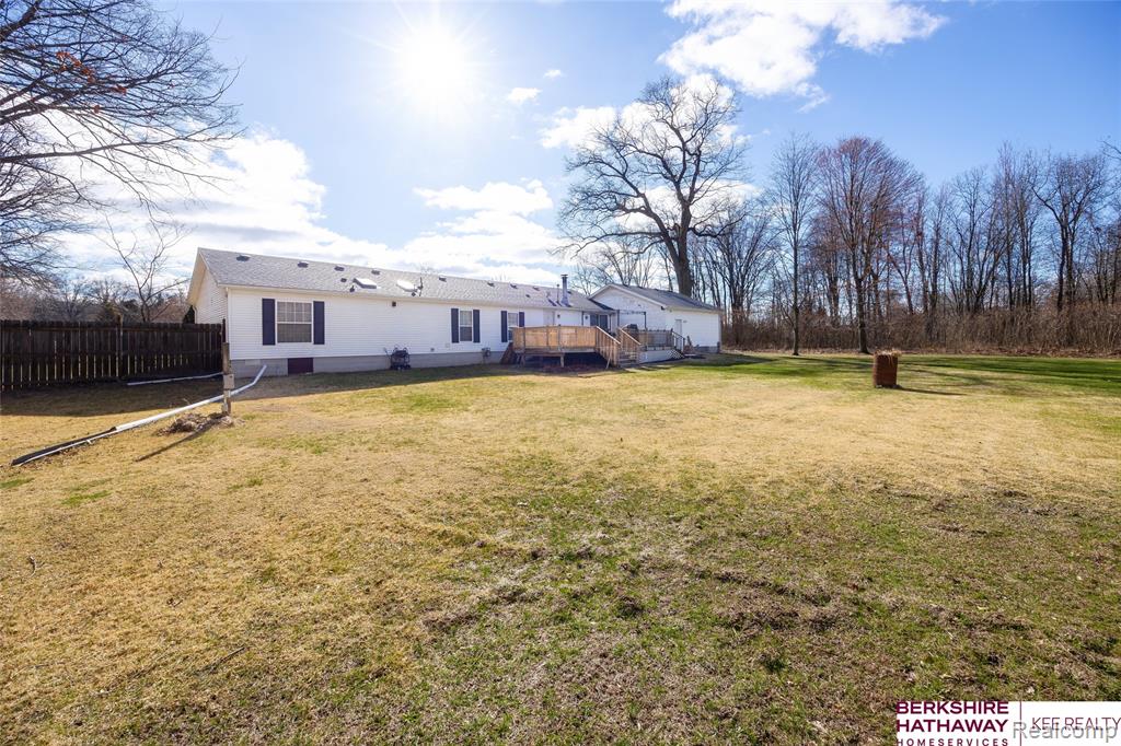 19090 Sumpter Road, Belleville, MI 48111 — Photo 16
