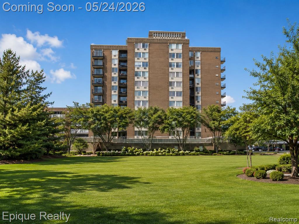 1050 Wall Street, 8F, Ann Arbor, MI 48105 — Photo 21