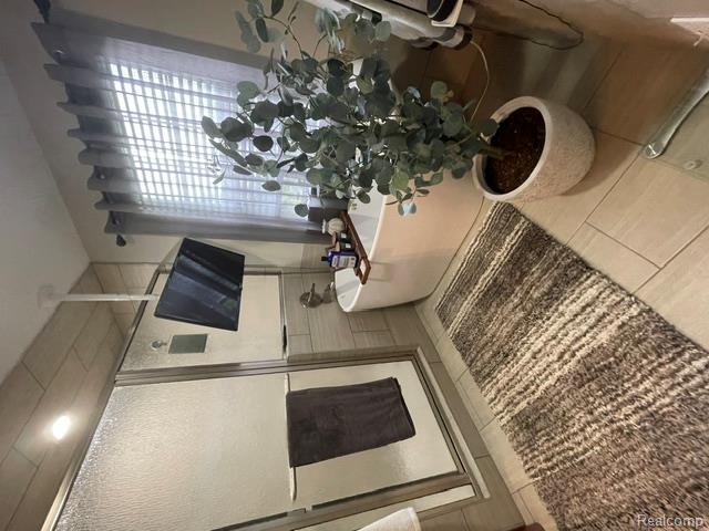 5827 Woodfield Parkway, Grand Blanc, MI 48439 — Photo 53