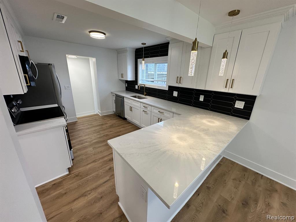 1686 BEECH, Troy, MI 48083 — Photo 3