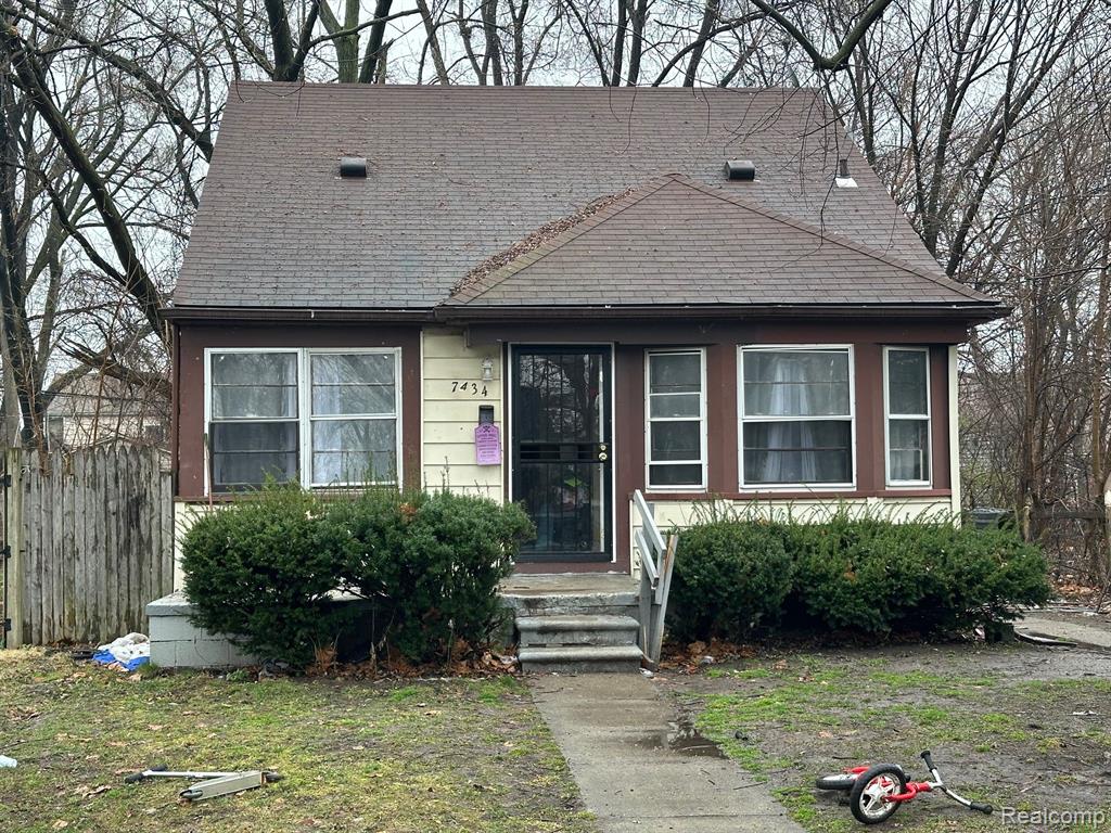 7434 CLAYBURN Street, Detroit, MI 48228 — Photo 3